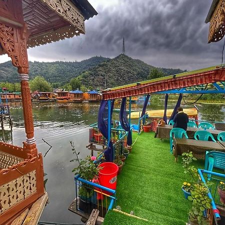 Heritage Shreen Houseboat Srīnagar Buitenkant foto